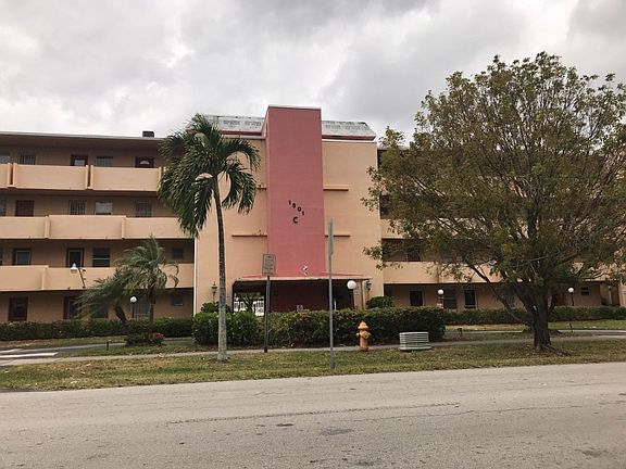 2nd image of 1501 NE 191st St APT 312-C