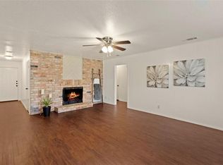 912 Cactus Dr, Round Rock, TX 78681