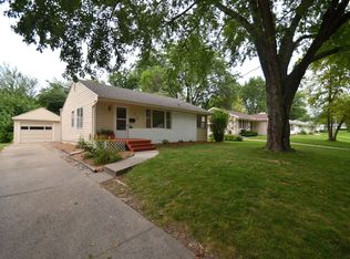 712 20th St, West Des Moines, IA 50265