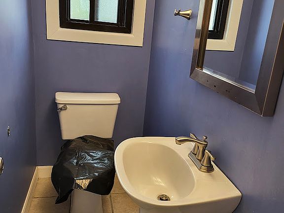 5th image of 18W208 Lathrop Ln