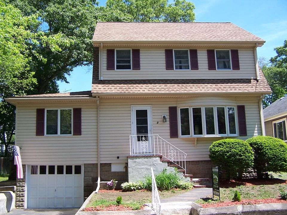 1st image of 3 Englewood Ave E