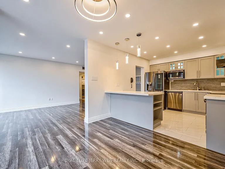 1701 McCowan Rd #302 — Photo 8