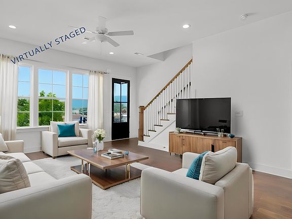 4th image of 829 S Greenwood Ave #105