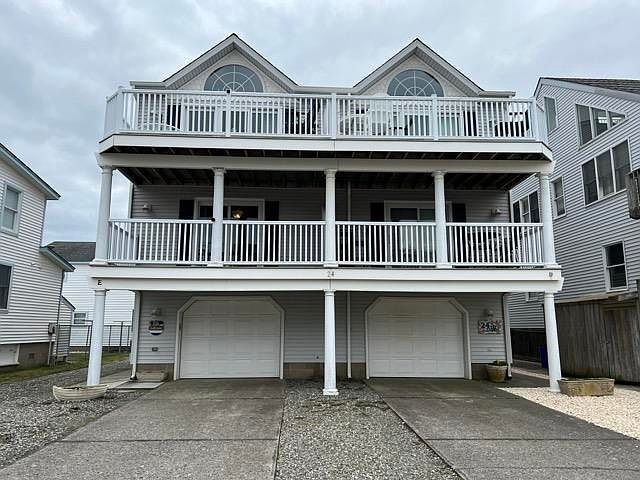 1st image of 24 33rd St E #Sea