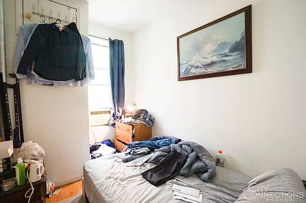 Rented by City Connections Realty | media 18