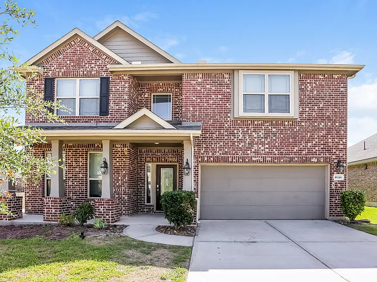 16146 Fairway Creek Cir — Photo 1