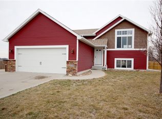 3229 Birch St SW, Bondurant, IA 50035