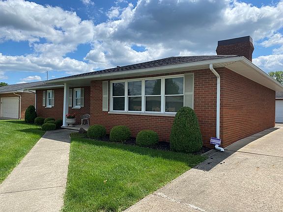 3rd image of 621 Garden Dr