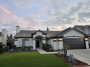 2787 E Pryor Dr, Fresno, CA