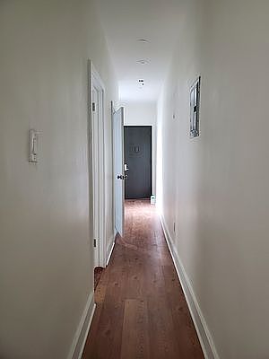 5th image of 827 Saint Johns Pl #3R