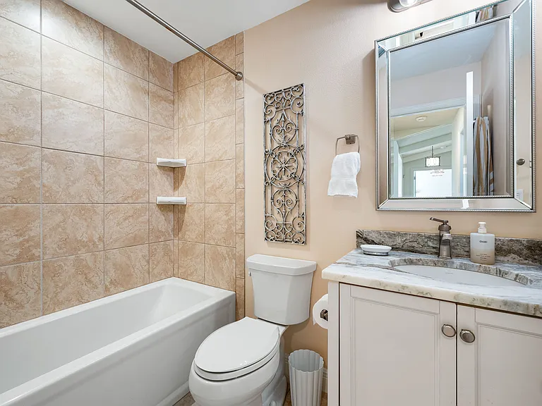 858 Hudson Ave #1 — Photo 28