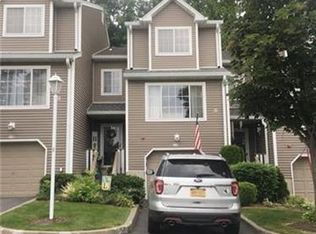 176 Eagle Ridge Way, Nanuet, NY 10954