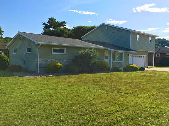 2nd image of 1458 Hill St