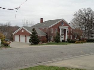 1019 Cardinal Dr, Effingham, IL 62401