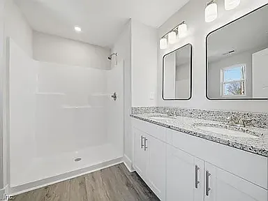309 Webb St — Photo 6