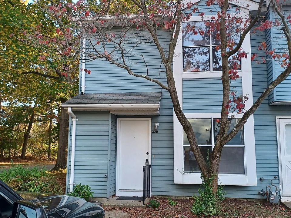1st image of 329 Woodlake Manor Dr