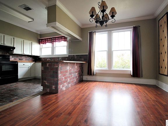 3rd image of 1606 West St