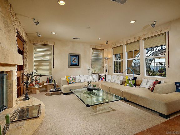 5th image of 641 Atherton St
