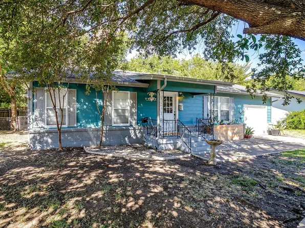 3829 Cagle Dr, Richland Hills, TX 76118