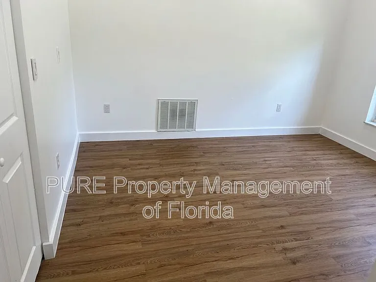 14232 SW 8th Ave — Photo 46