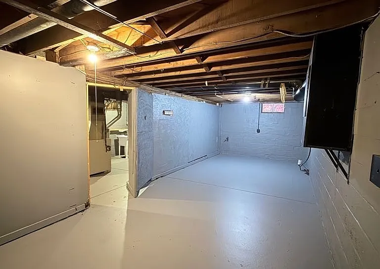 888 Garfield St — Photo 18