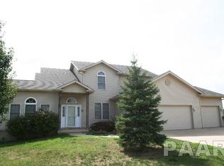 6 Tiffany Ct, Mackinaw, IL 61755