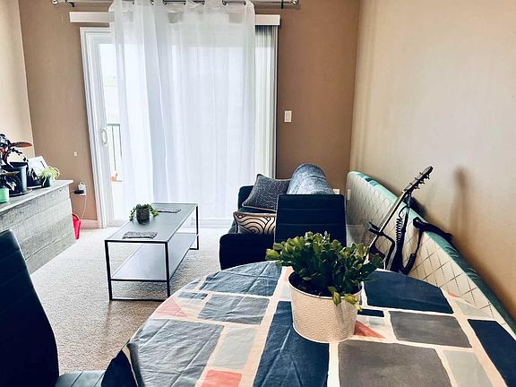 5th image of 9225 Lakeland Dr #401