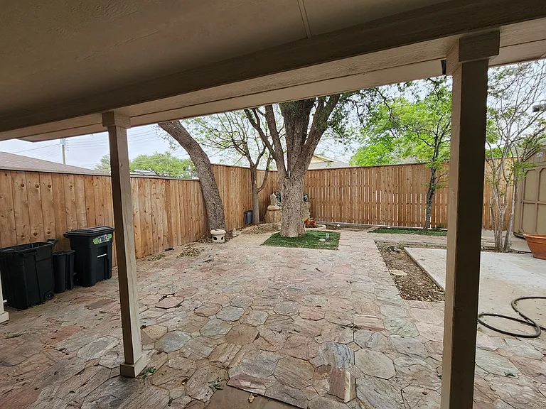 3300 Durant Dr — Photo 43