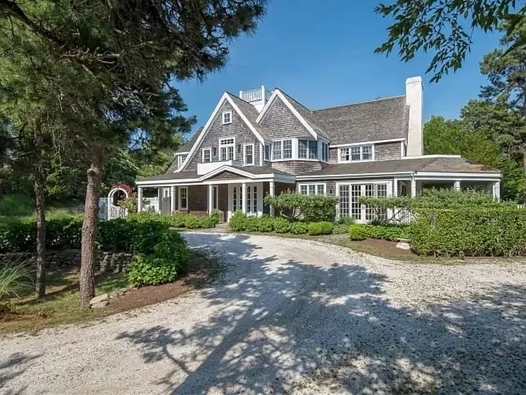 9 Brewster Rd — Photo 2