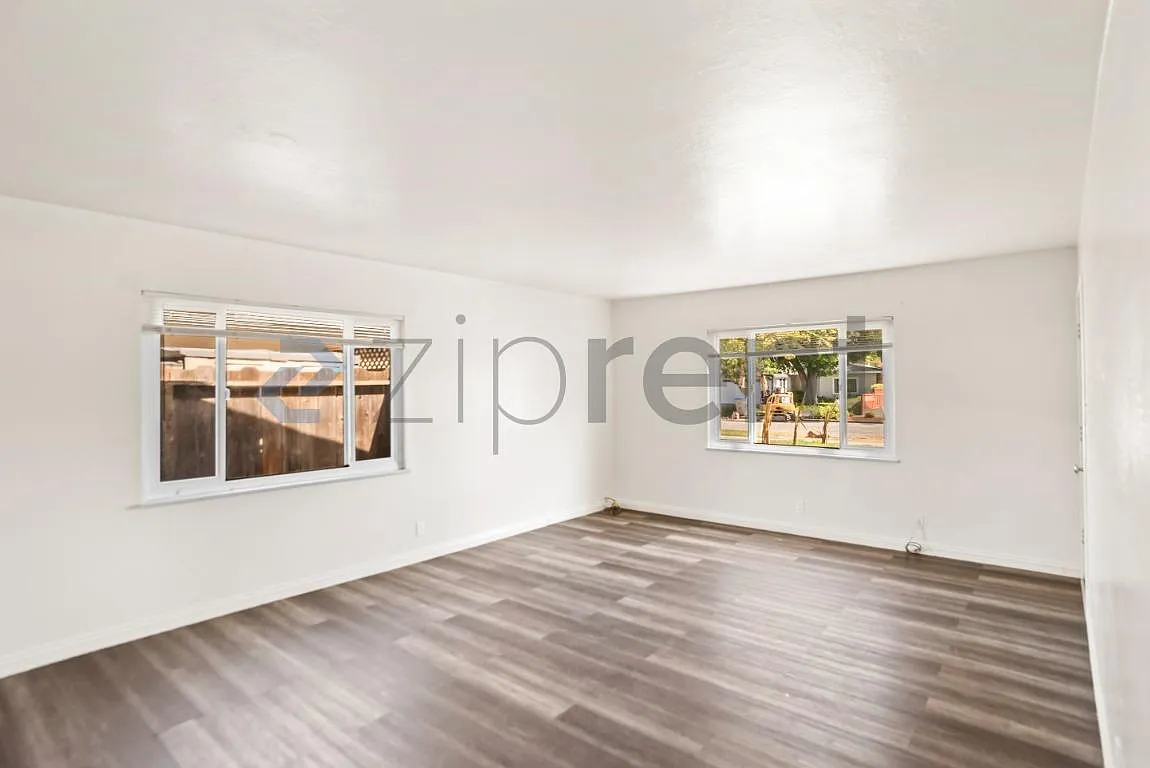 4 bed, 1140 sqft, $3,850 — Photo 4