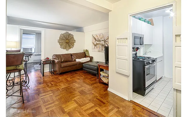 Rented by Douglas Elliman | media 8