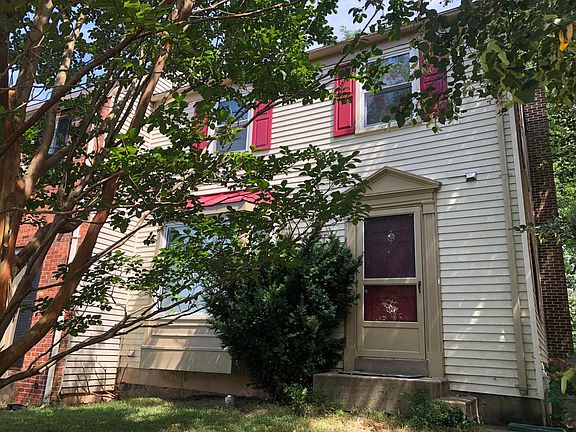2nd image of 3033 Ellenwood Dr