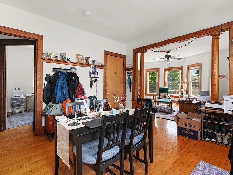 613 S Baldwin St — Photo 3