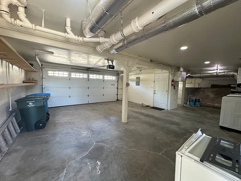 2350 Rosewood Dr — Photo 39