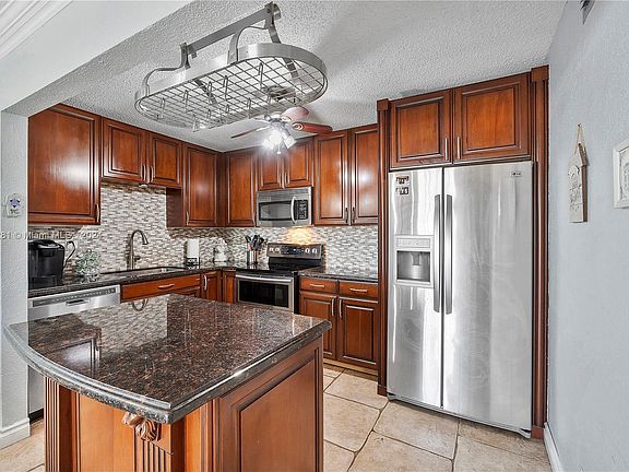 2nd image of 4137 NW 88th Ave APT 106
