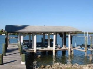 26 Capri Blvd, Naples, FL 34113