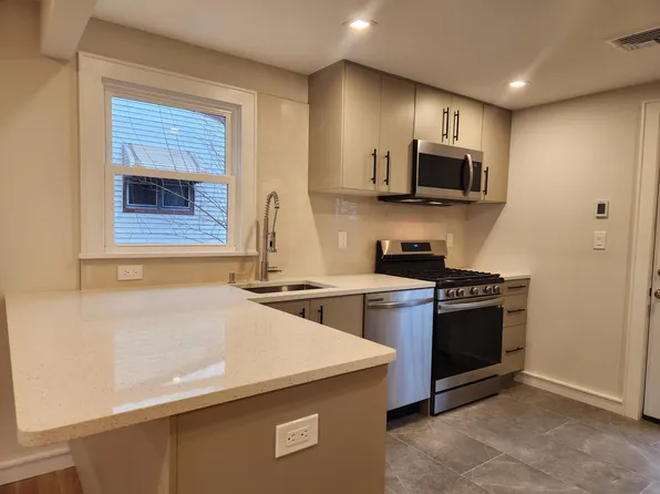 411 Hoboken Rd #B, Carlstadt, NJ 07072