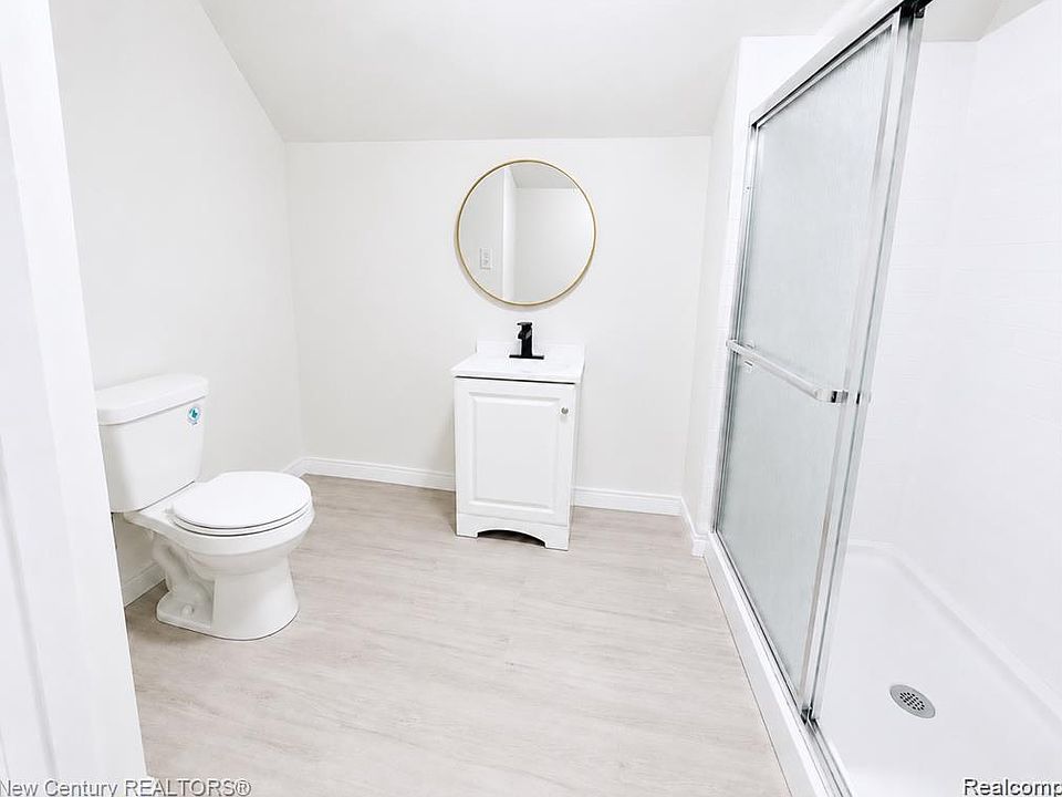 3837 Harold St, photo 13