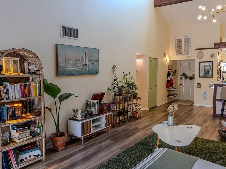 1753 NW 74th Ave — Photo 6