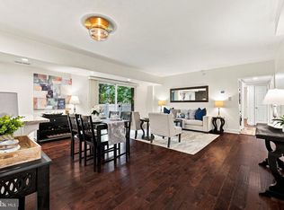 3330 S 28th St APT 102, Alexandria, VA 22302