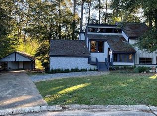 3206 Robert Dr, Pineville, LA 71360