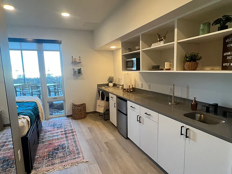 Bryan Flats — Photo 5