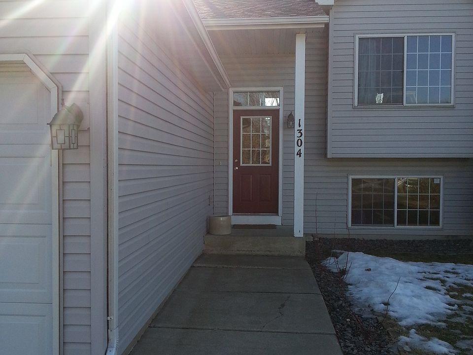1st image of 1304 Creekside Dr