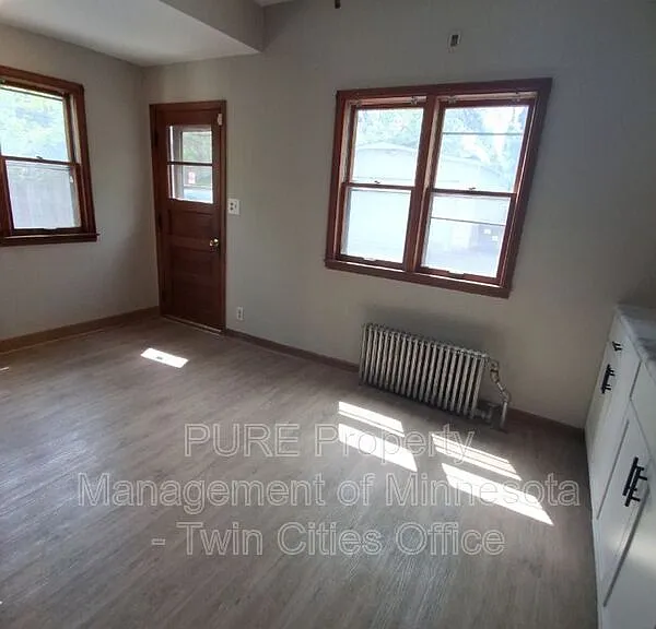 140 Belvidere St W #1 — Photo 1