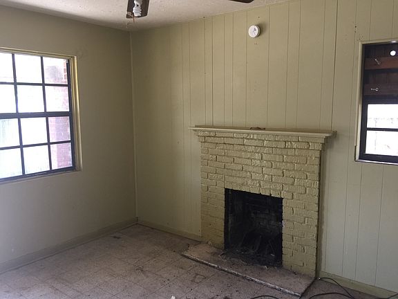 3rd image of 321 Wilson Ave