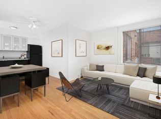 3510 N. Pine Grove, Chicago, IL 60657