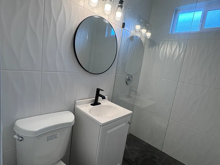 3322 Helix St — Photo 7