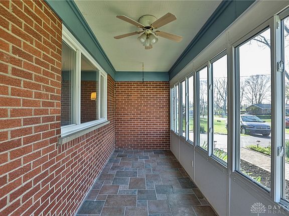 4th image of 7698 Bonnie Dr