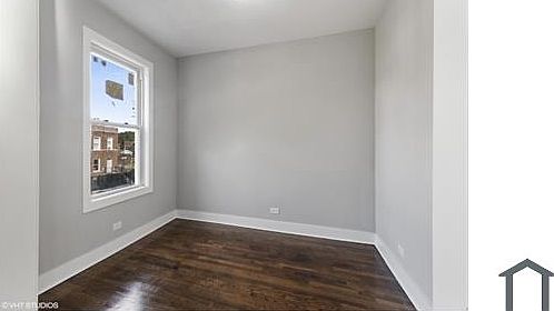 4th image of 1033 N Lawndale Ave #2