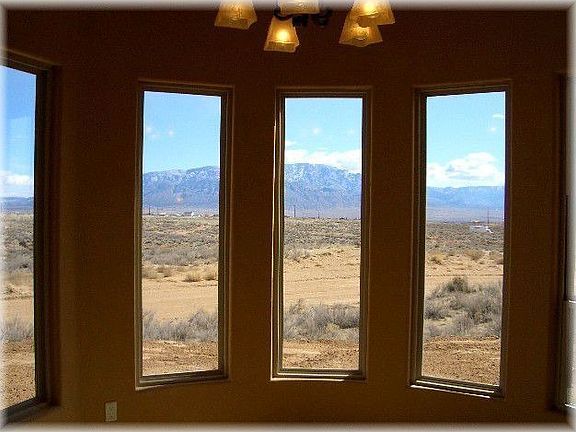 Rounded walls & Views